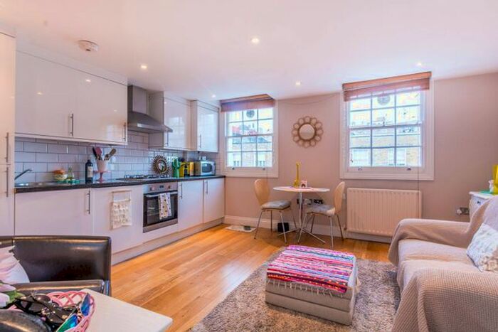 1 Bedroom Flat To Rent In Star Street, Hyde Park Estate, London, W2