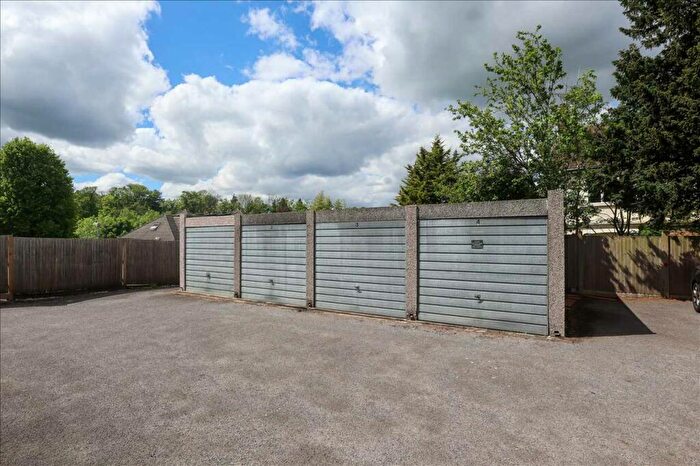 Garage / Parking To Rent In Garage Near Coulsdon South Station, CR5