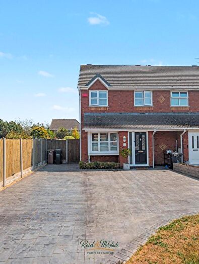 3 Bedroom Semi Detached House For Sale In Thornhill Close, Broughton, Chester, CH4