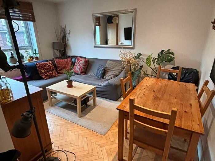 2 Bedroom Flat To Rent In Nelsons Row, Clapham, SW4
