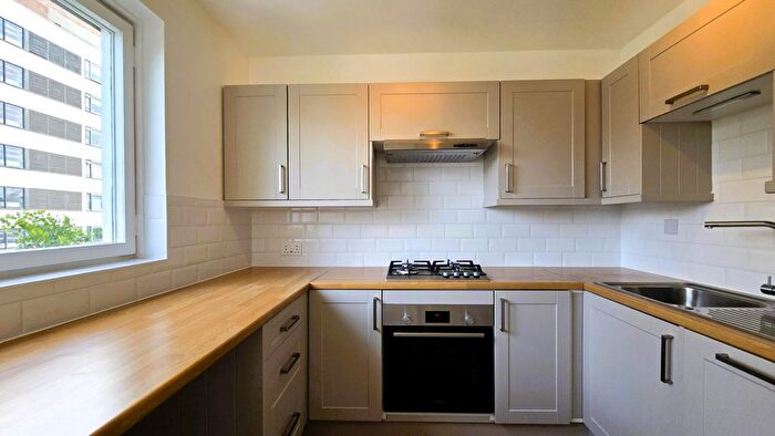 1 Bedroom Flat For Sale In Southwick Street, London, W2