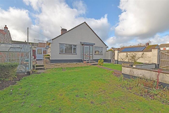 3 Bedroom Bungalow To Rent In Shortlands Lane, Cullompton, Devon, EX15