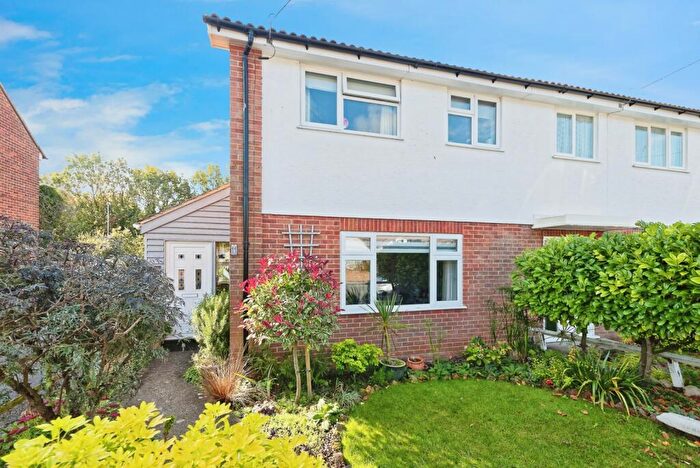 3 Bedroom End Of Terrace House For Sale In Station Approach, Minster, Ramsgate, Kent, CT12