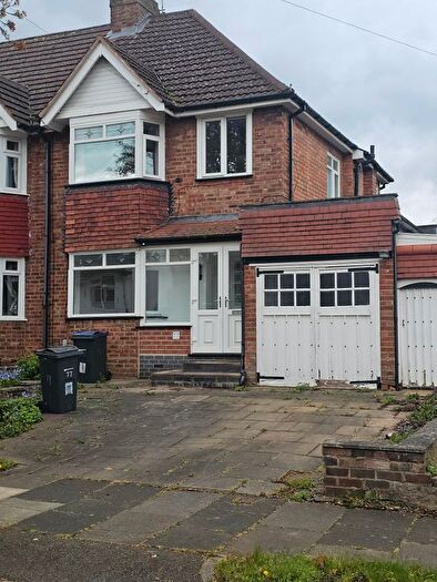 3 Bedroom Semi Detached House To Rent In Colebourne Road, Birmingham, B13