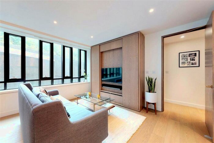 1 Bedroom Apartment To Rent In Fann Street, Barbican, London, EC2Y