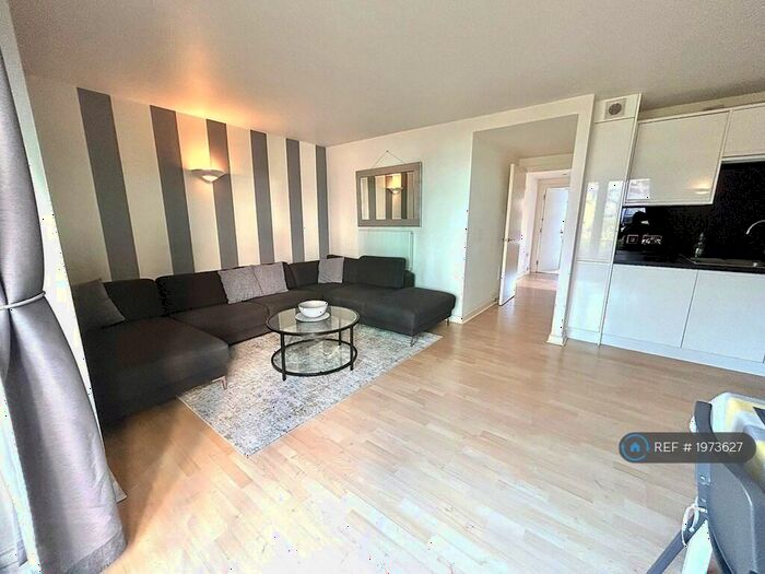 2 Bedroom Flat To Rent In Deals Gateway, London, SE13