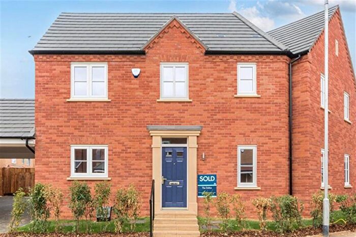 3 Bedroom Semi-Detached House To Rent In Bedroom Semi Detached House In Kingfisher Drive, Upton, Northampton, NN5