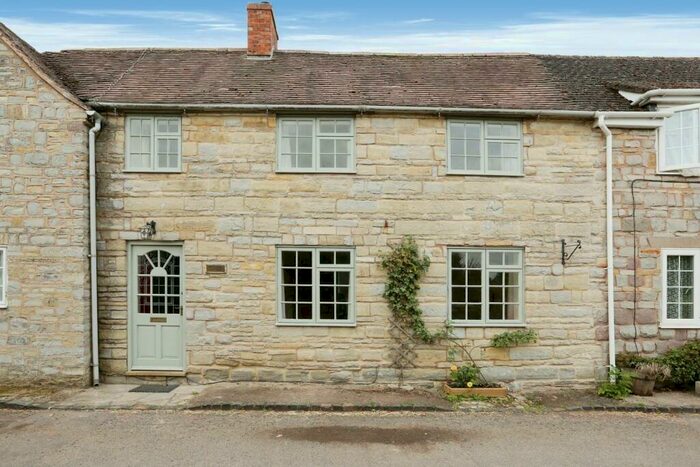 3 Bedroom Terraced House For Sale In Ardens Grafton, Alcester, B49