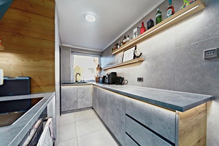 1 Bedroom Flat For Sale In The Priory, Epsom Road, Croydon, CR0
