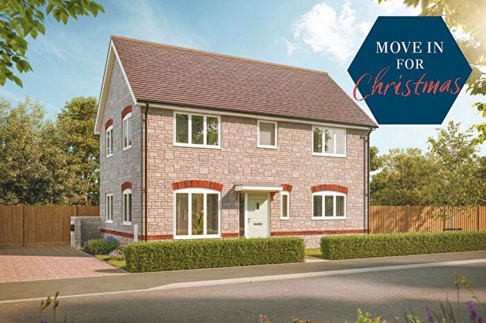 3 Bedroom Detached House For Sale In "The Kingfisher" At Wanborough Road, Swindon, SN4