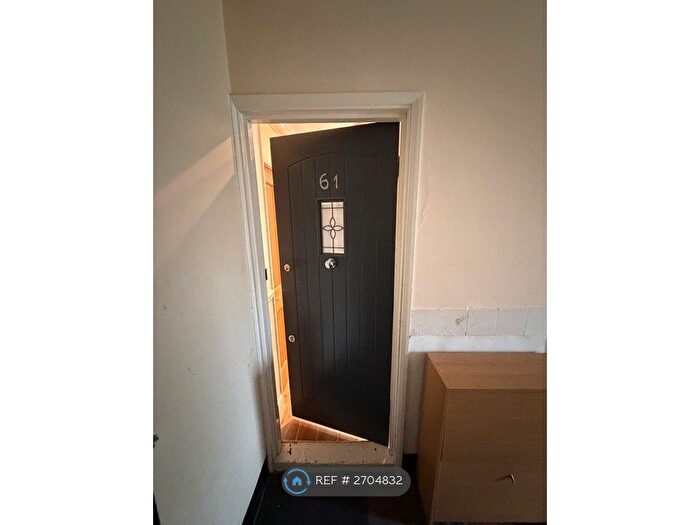 2 Bedroom Flat To Rent In Pendrell Street, Plumstead, SE18