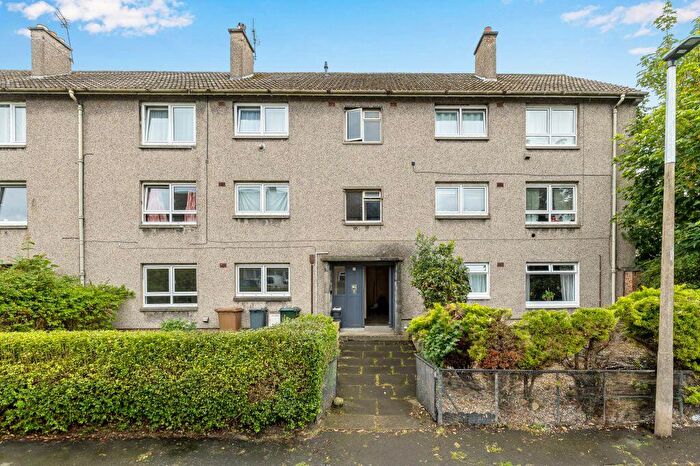 2 Bedroom Flat For Sale In / Christian Grove, Brunstane, Edinburgh, EH15