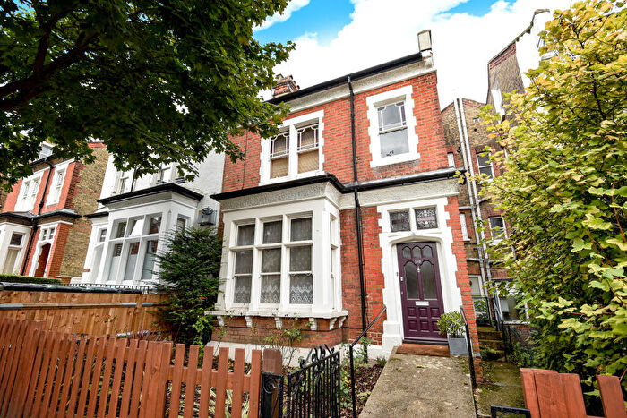 1 Bedroom Apartment To Rent In Muswell Road, Muswell Hill, N10