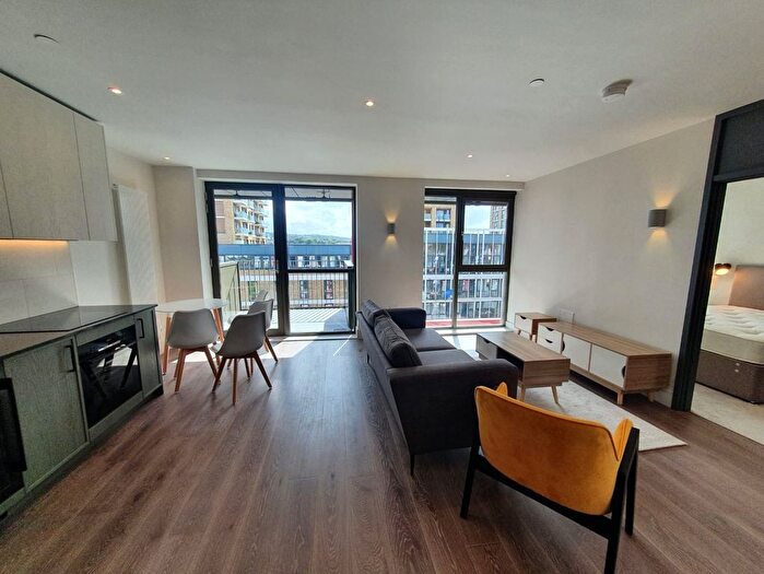 1 Bedroom Flat To Rent In Windsor Square, Royal Arsenal Riverside, London, SE18