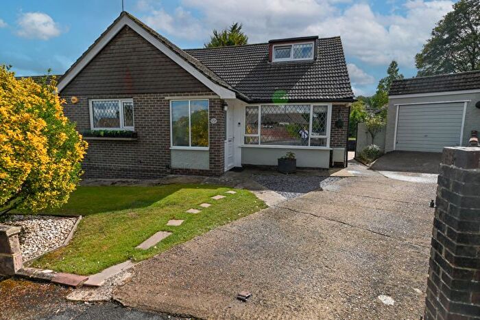 4 Bedroom Detached House For Sale In Peak Road, Clanfield, PO8