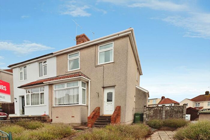 3 Bedroom Semi-Detached House For Sale In Middle Road, Kingswood, Bristol, BS15