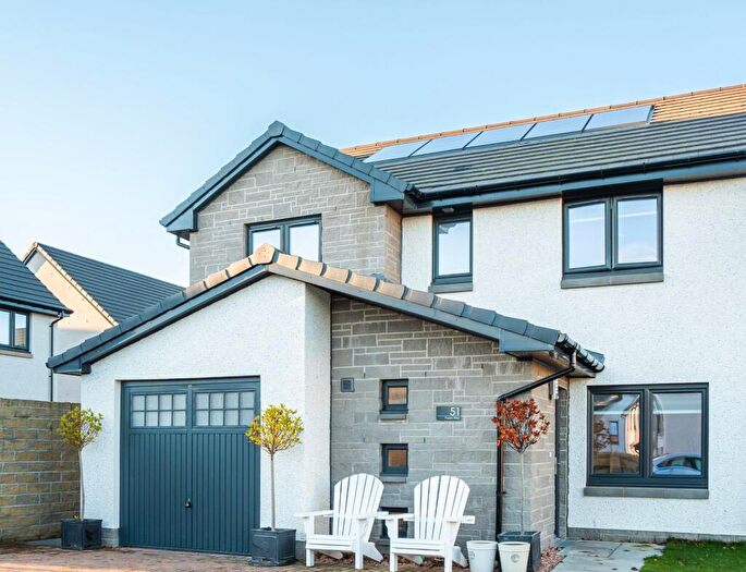 4 Bedroom Detached House For Sale In Foyers Way, Crieff, PH7