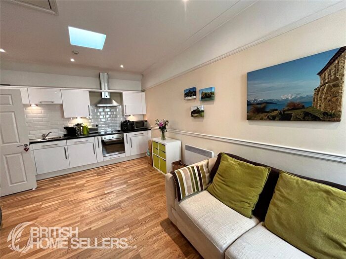 1 Bedroom Flat For Sale In Whitehorse Street, Baldock, Hertfordshire, SG7