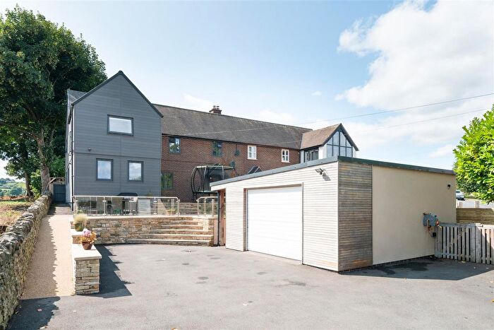 4 Bedroom Semi-Detached House For Sale In Beresford Lane, Woolley Moor, Alfreton, DE55