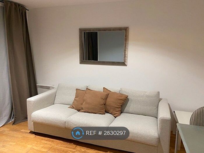 1 Bedroom Flat To Rent In Ellesmere Street, Manchester, M15