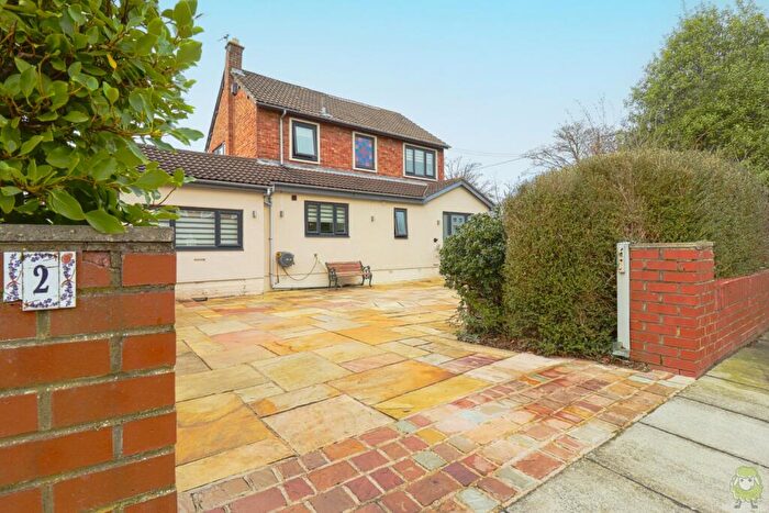 3 Bedroom Semi-Detached House For Sale In Charlton Grove, Cleadon, Sunderland, Tyne And Wear, SR6