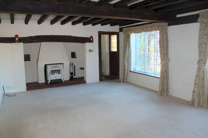 5 Bedroom Farmhouse To Rent In Knowle Lane, Cranleigh, GU6