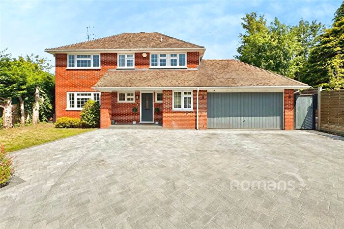 4 Bedroom Detached House For Sale In Crofters Close, Sandhurst, Berkshire, GU47