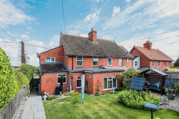 3 Bedroom Semi-Detached House For Sale In Old School Lane, East Challow, Wantage, OX12