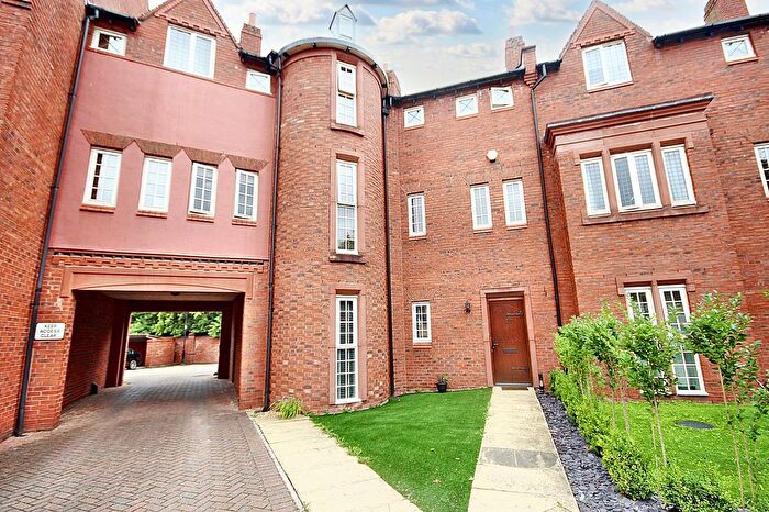 2 Bedroom Terraced House To Rent In Butts Green, Westbrook, WA5