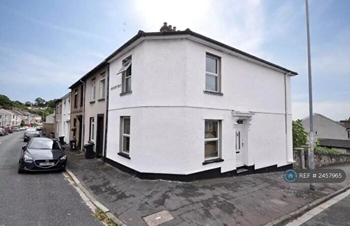 3 Bedroom End Of Terrace House To Rent In Victoria Avenue, Newport, NP19