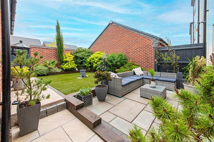 4 Bedroom Detached House For Sale In The Avenue, Corby, NN17