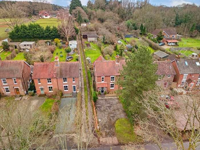 4 Bedroom Semi-Detached House For Sale In Durley Street, Durley, SO32