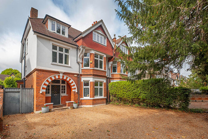 6 Bedroom Semi-Detached House For Sale In Richmond Road, Kingston Upon Thames, KT2