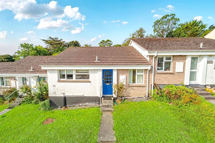 2 Bedroom Bungalow For Sale In Greenbanks Road, Rock, PL27