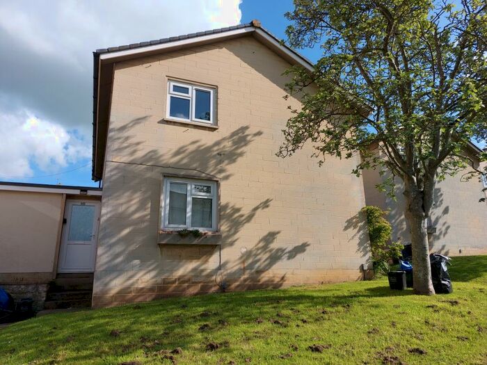 2 Bedroom House To Rent In Poolemead Road, Twerton, BA2