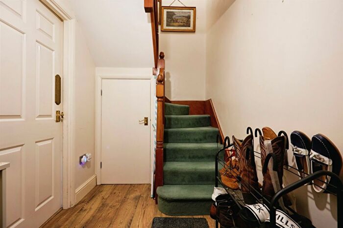 1 Bedroom Maisonette For Sale In Stour Hill House, West Stour, Gillingham, SP8