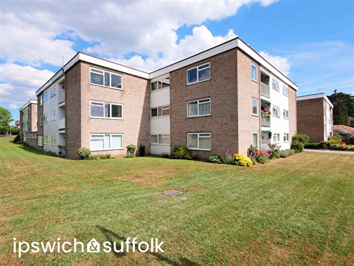 2 Bedroom Flat For Sale In Henley Court, Henley Road, Ipswich, IP1