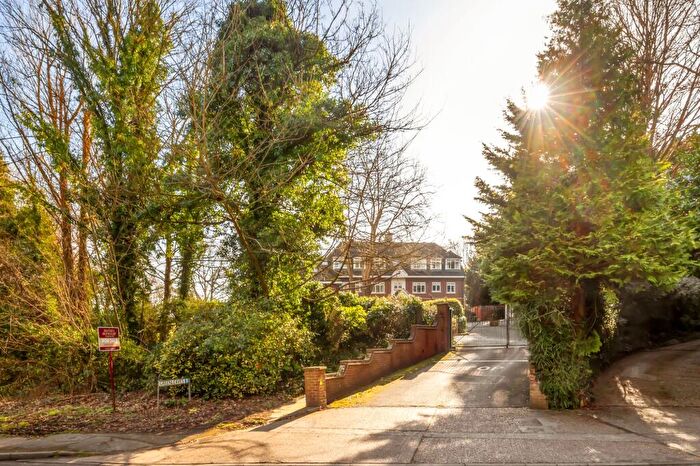 2 Bedroom Apartment For Sale In Clays Hill, Bramber, BN44