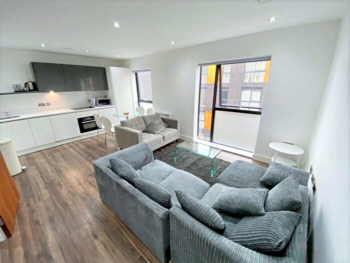 1 Bedroom Apartment To Rent In Regency Place, Parade, Birmingham, B1
