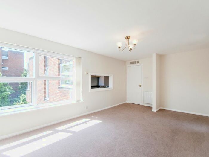 1 Bedroom Flat To Rent In Russell Court, Oxford, OX2