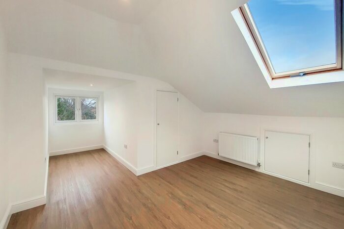 1 Bedroom Flat To Rent In Morland Road, London CR0