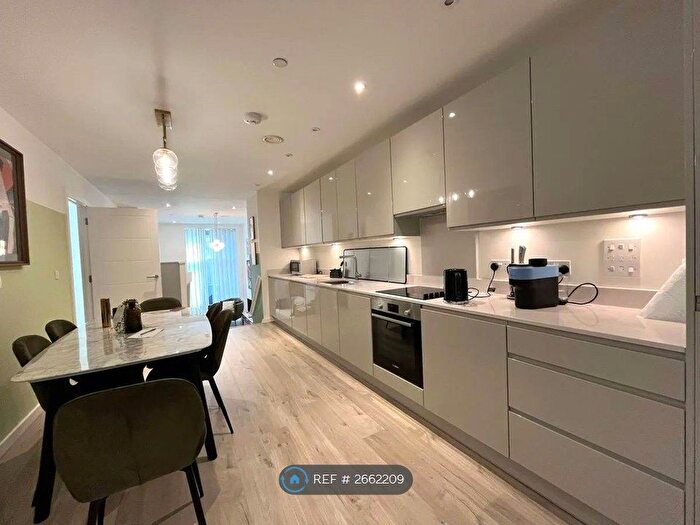 2 Bedroom Flat To Rent In Willoughby Road, London, NW3