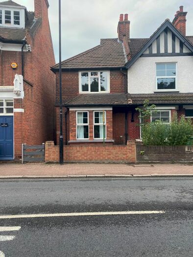 3 Bedroom Semi-Detached House To Rent In Bexley High Street, Bexley, DA5