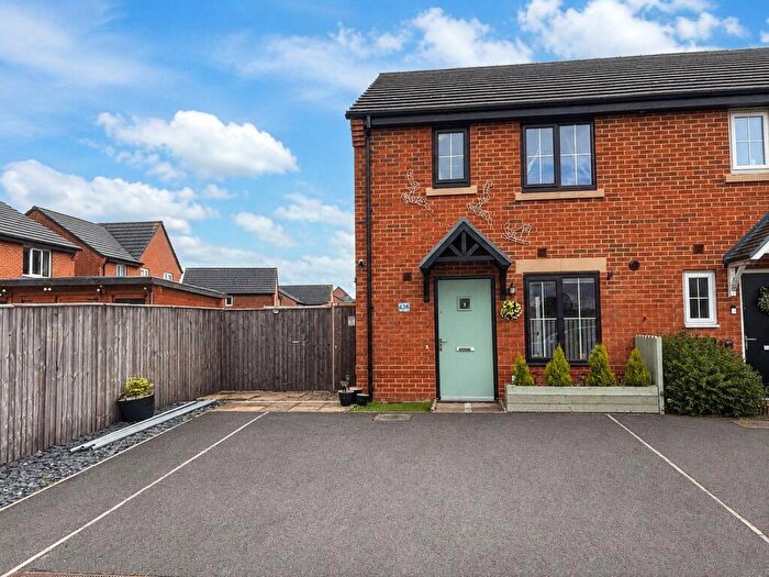 3 Bedroom Semi Detached House For Sale In Beaminster Avenue, Preston, Lancashire, PR4