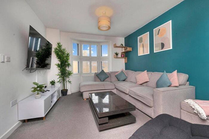 4 Bedroom Terraced House To Rent In Haddington Street, Hove, BN3