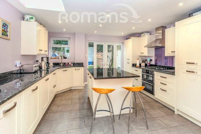 3 Bedroom Terraced House To Rent In Springfield Road, SL4