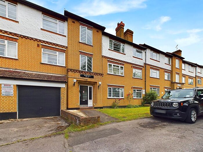 1 Bedroom Flat To Rent In Churchview Road, Twickenham, TW2
