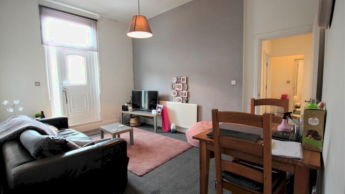 2 Bedroom Flat To Rent In Heaton Park Road, Heaton, Newcastle Upon Tyne NE6