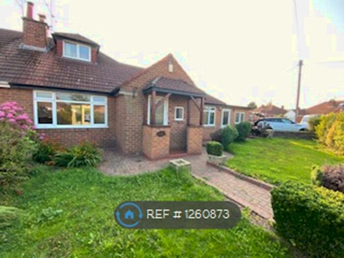 2 Bedroom Bungalow To Rent In Ridgefield Road, Wirral CH61