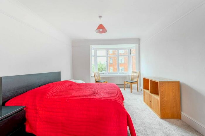 2 Bedroom Flat To Rent In Eamont Street, St John's Wood, London, NW8